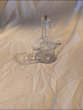 2/20$ Vintage Clear Glass Basket